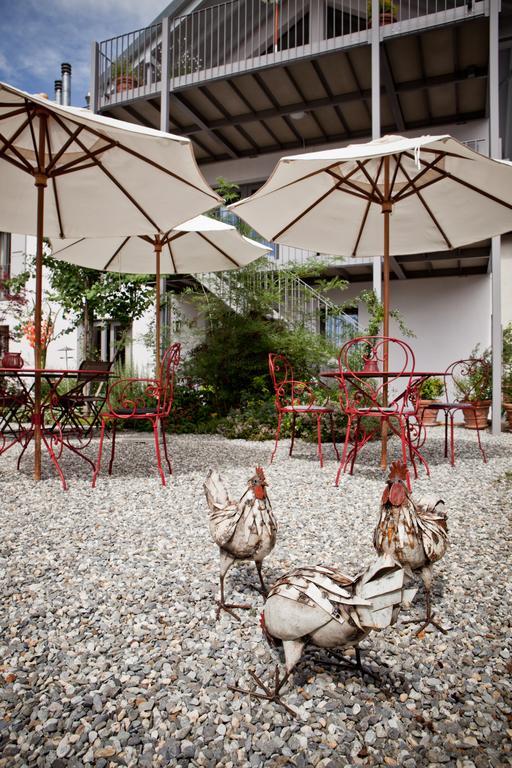 Le Coq Chantant Studios D'Hotes & Boutique Hotel St-Livres Saint-Livres Exterior foto