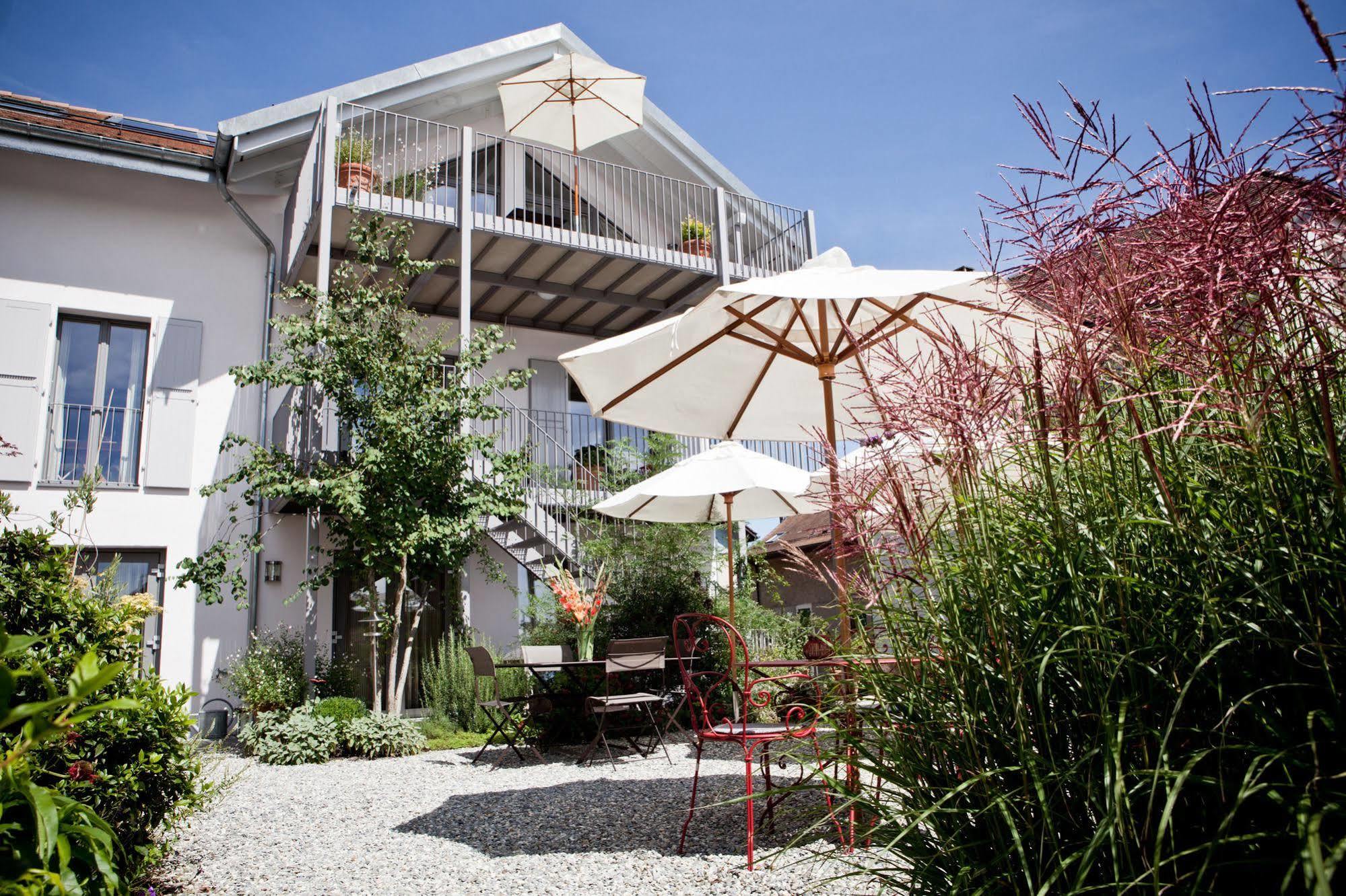 Le Coq Chantant Studios D'Hotes & Boutique Hotel St-Livres Saint-Livres Exterior foto